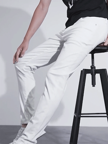 着用イメージ（男性モデル）