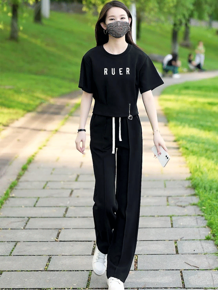 심플한 반팔 와이드 팬츠 스포츠 세트복