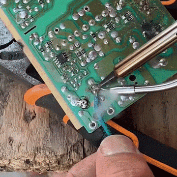 Multifunkcionális elektromos forrasztópáka készlet.