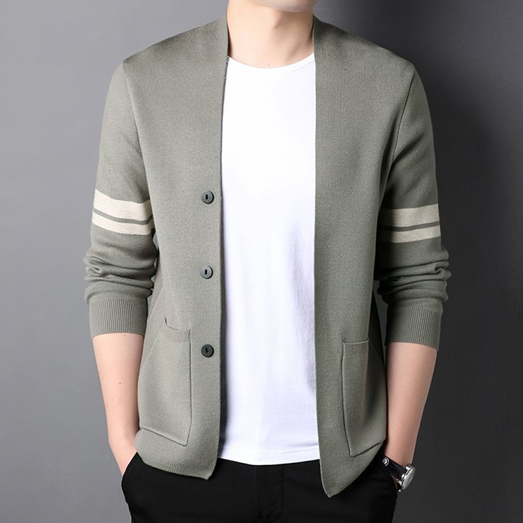 ニットカーディガン