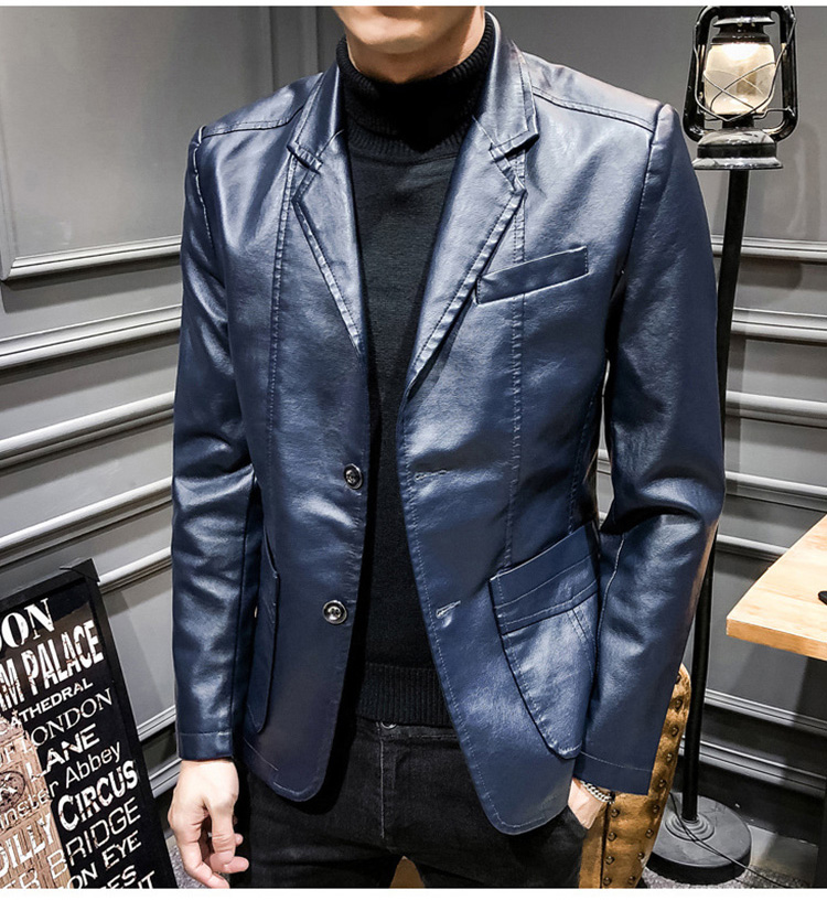 洗練されたデザインの革ジャン