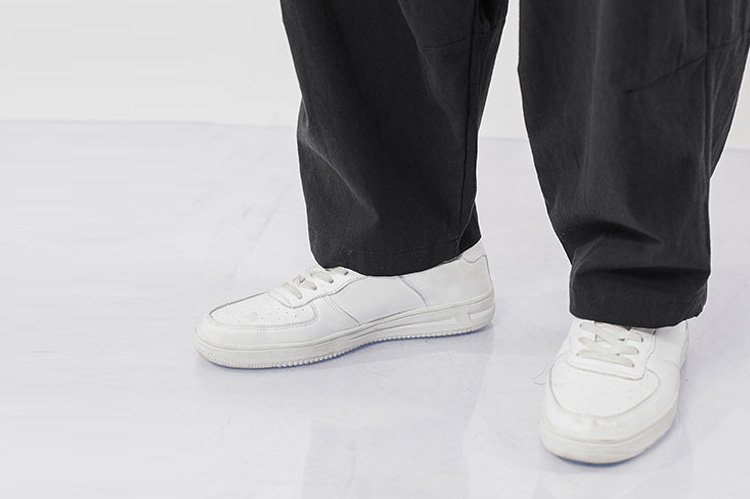 通気性抜群の綿麻パンツ 生地アップ