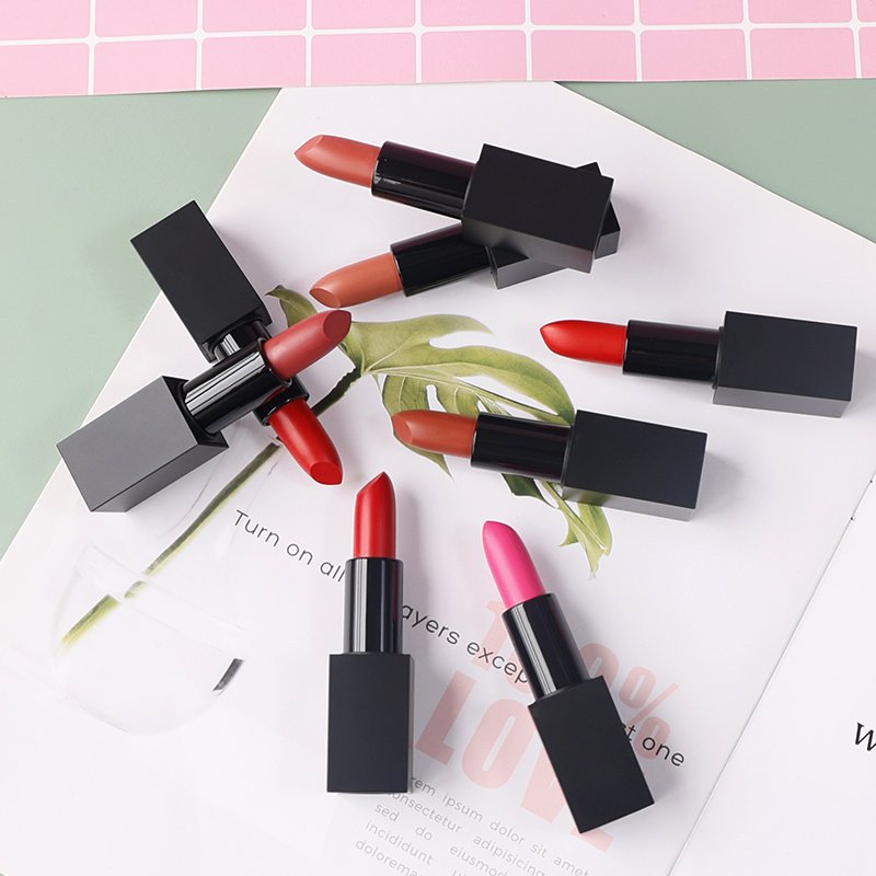 Crema labial magnética nude