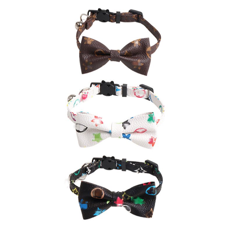 ปลอกคอสัตว์เลี้ยงหนังประดับโบ