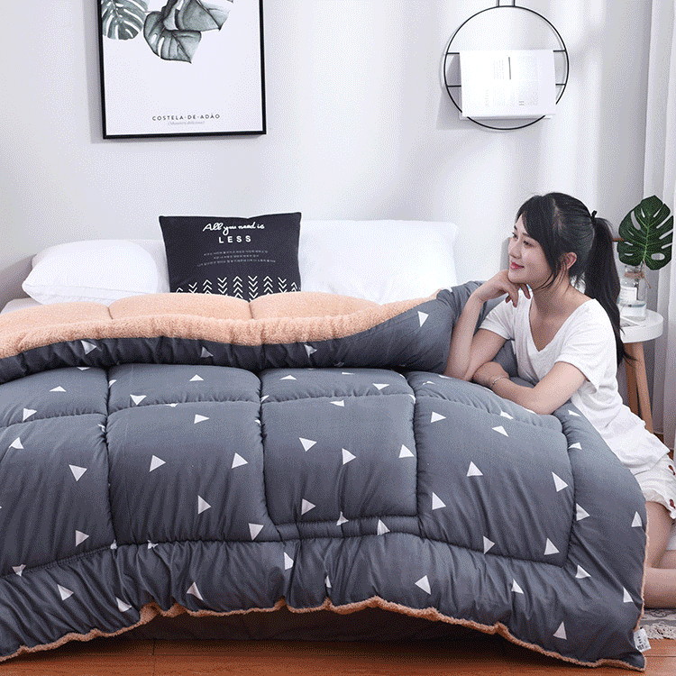 冬用ラムズウールキルト