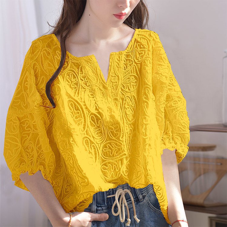 ルーズVネック総レースブラウス