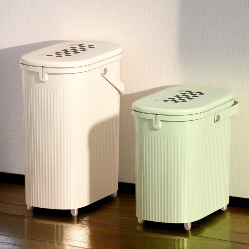 Modern automatic trash can for home use