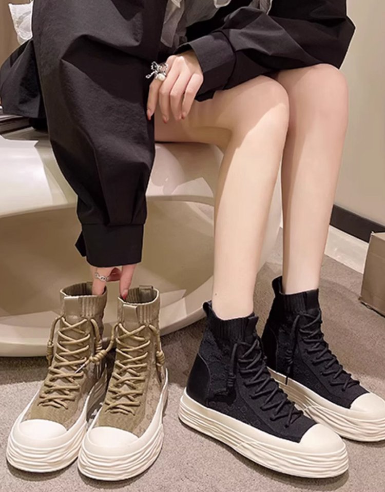 厚底ソックススニーカー