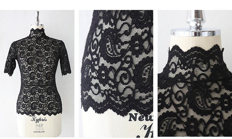 フェミニンな雰囲気のレースインナー胸元アップ