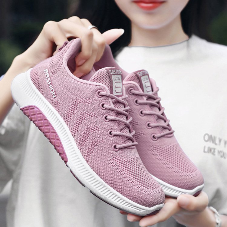 ウォーキングシューズ