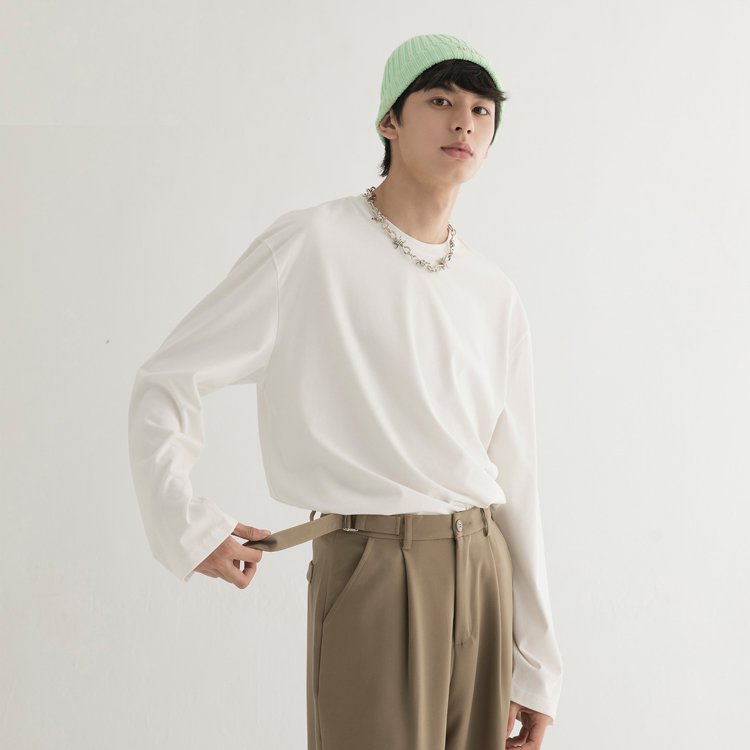 라운드넥 루즈핏 스웨트 셔츠