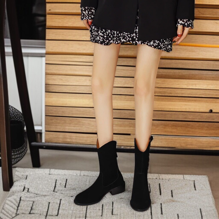 小さめサイズ対応の女性ショートブーツ