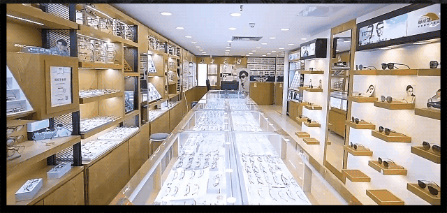 軽量で快適な無枠老眼鏡の側面