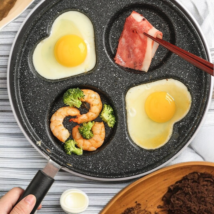 軽量設計の多機能フライパン