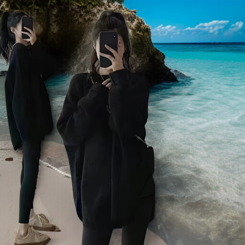 ラウンドネックデザインの冬用セーター