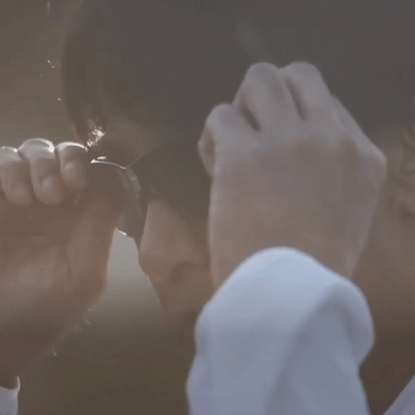 アウトドア用偏光サングラス着用イメージ