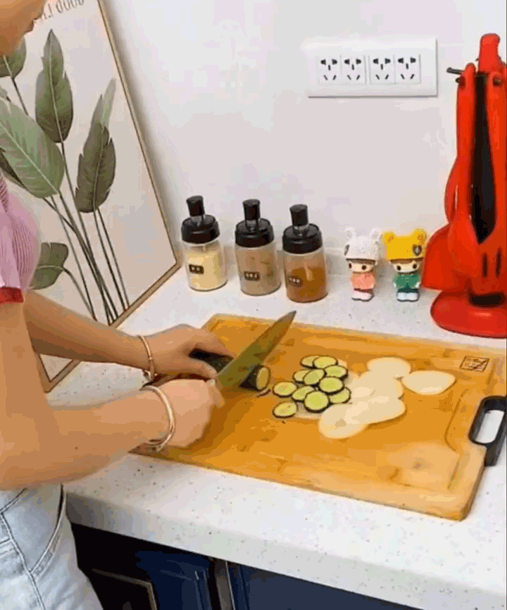 안전 손잡이가 장착된 슬라이서 디자인