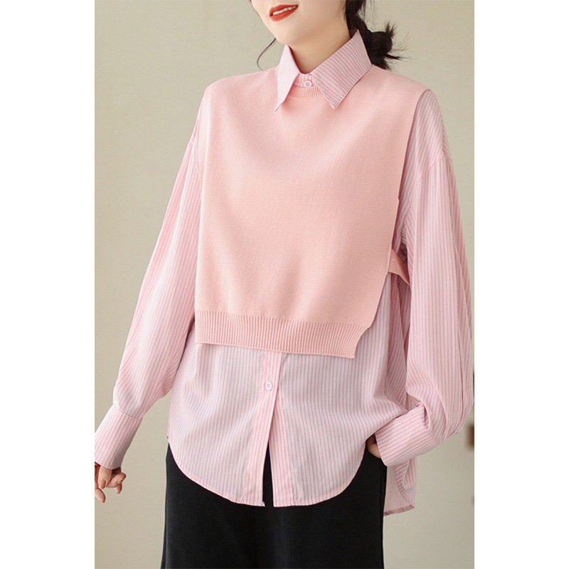 女性用ゆったりシャツとニットベストの着用イメージ