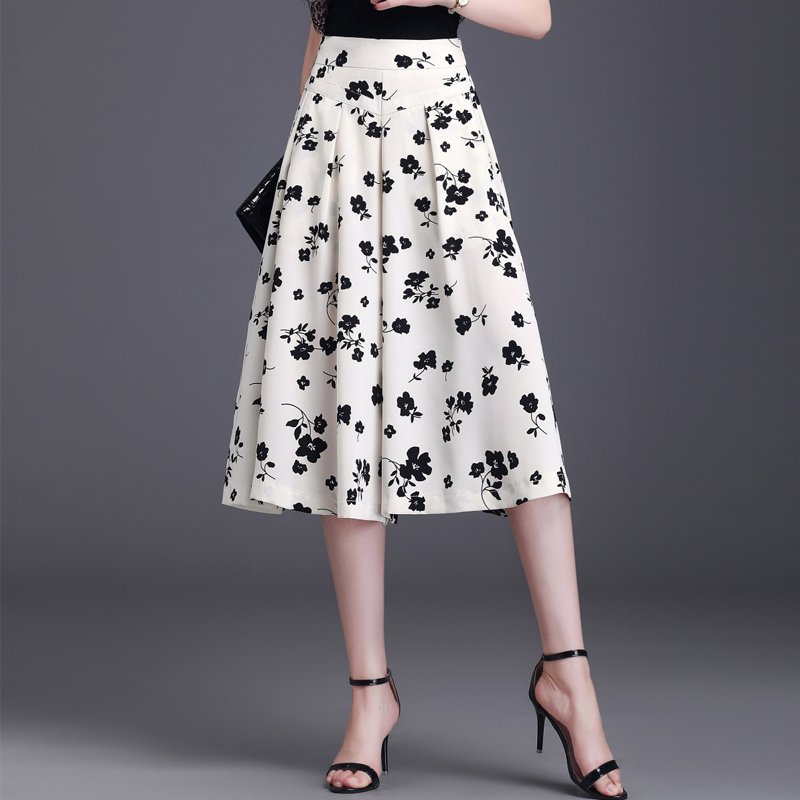 花柄ガウチョパンツ